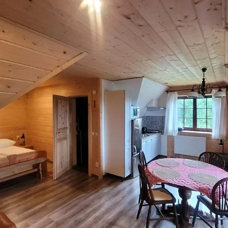 Gospodarstwo agroturystyczne Drapula - - Na Wyłączność Z Widokiem Na Góry I Aneksem Kuchennym Zawadka (Myslenice)